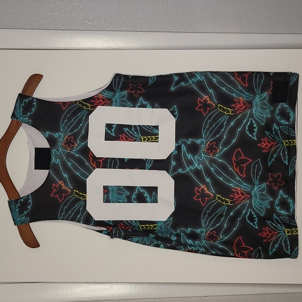 On the byas, small, tank jersey